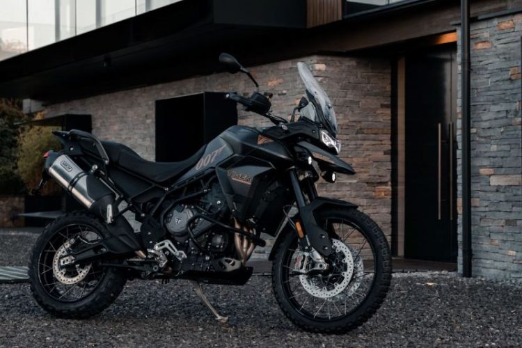 Triumph Tiger 900 Bond