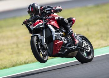 Ducati Streetfighter V2 2022